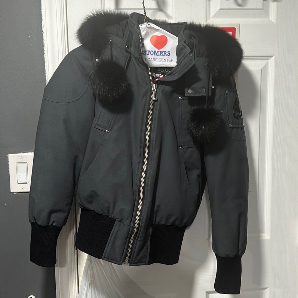 WOMAN MOOSE KNUCKLE ORIGINAL DEBBIE BOMBER FUR